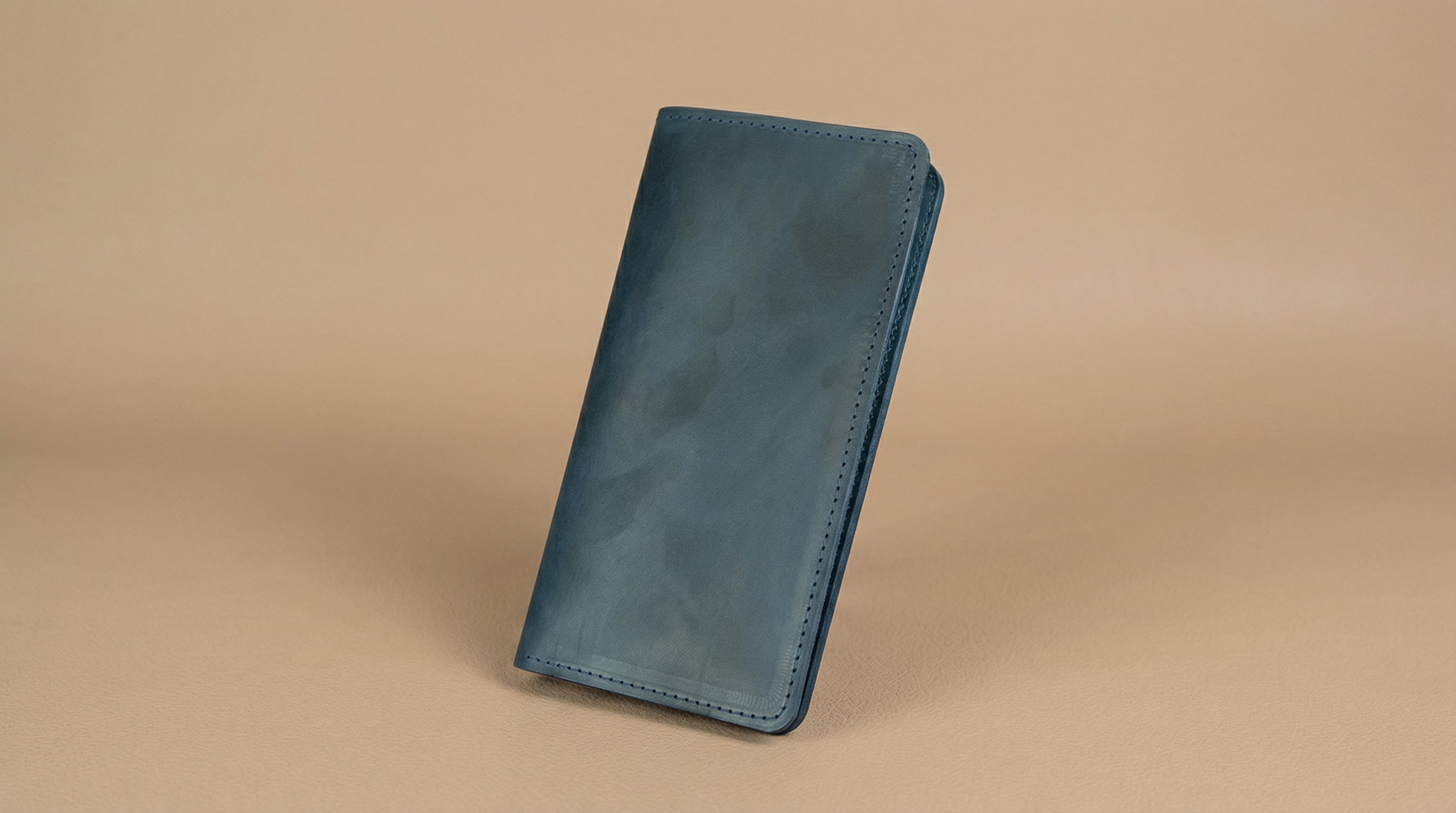 Leather travel wallet