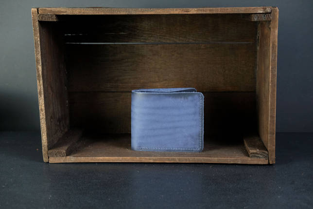 Doppelt gefaltete Brieftasche