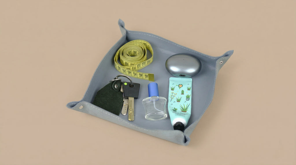 Leather pocket emptyer