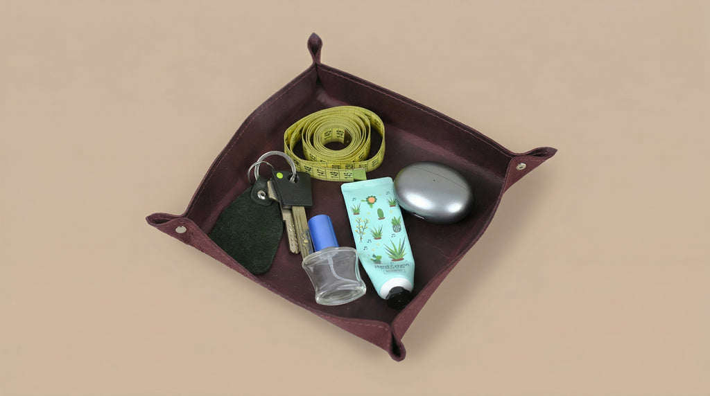 Leather pocket emptyer